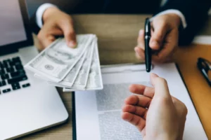 What is a lawsuit settlement loan and when do you need one?